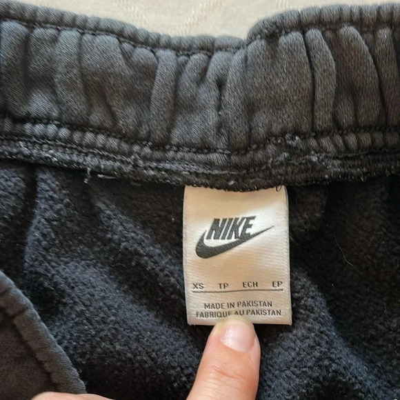Nike NSW Essential Women’s Fleece Curve Pants‎ sweats Black DD5636-010 XS EUC - Picture 4 of 5